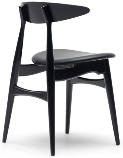 cH33P upholstered chair Carl Hansen & Son. | Mondini Designer