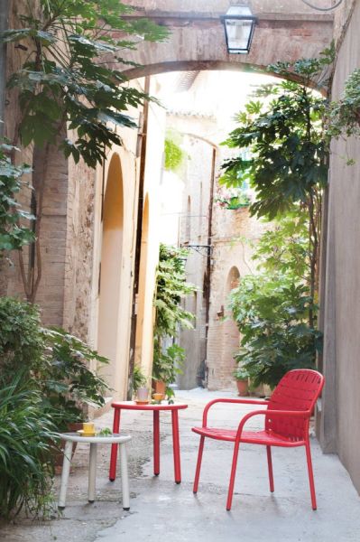Emu Yard armchair | Mondini Designer Furniture Shop
