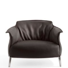 Archibald Gran Comfort armchair Poltrona Frau