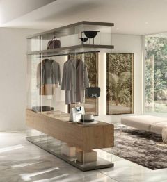 Lago Air Walk-In Closet 1468