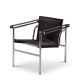 Cassina 1 Fauteuil Dossier Basculant Armchair